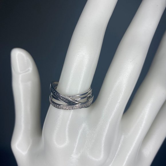 Sterling Silver Ring with Black & White Diamonds - Picture 1 of 5